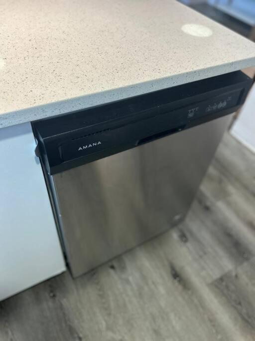 Modern Loft!/Free Parking/Long Stay Friendly! Detroit Eksteriør bilde