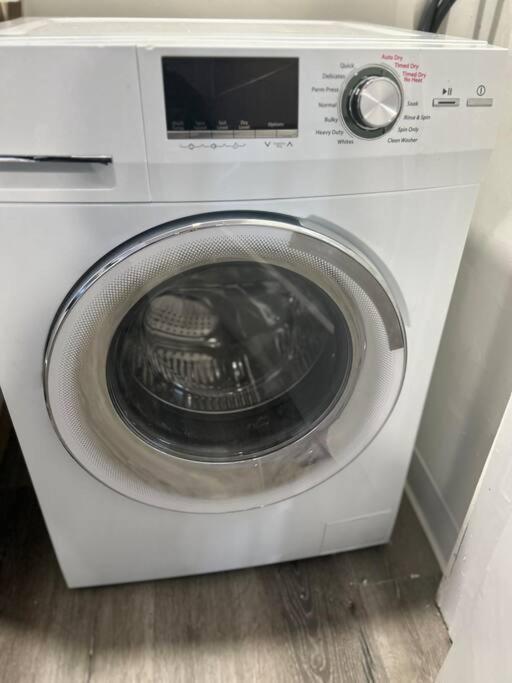 Modern Loft!/Free Parking/Long Stay Friendly! Detroit Eksteriør bilde