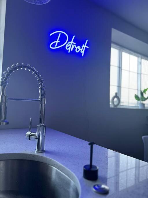 Modern Loft!/Free Parking/Long Stay Friendly! Detroit Eksteriør bilde